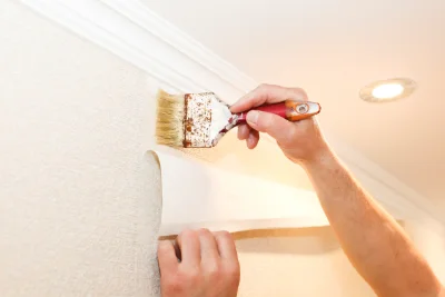 Pose de papier peint à Toulaud — revêtements muraux et toiles de verre